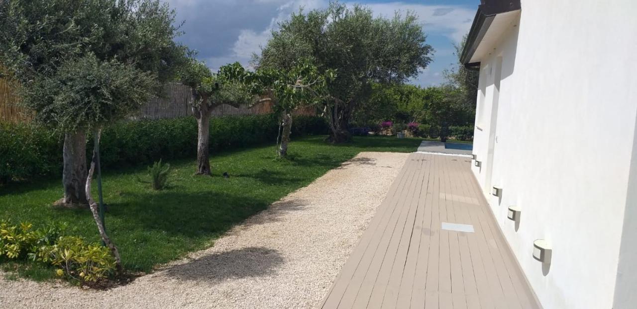 Villa Federica Con Piscina/With Pool Santa Maria Del Focallo Exterior photo